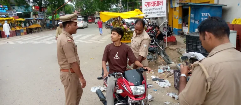 मुहम्मदाबाद गोहना में विशेष वाहन चेकिंग अभियान, 53 बाइकों का ई-चालान
