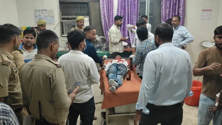 सड़क हादसों में चार लोग घायल, दो की हालत गंभीर